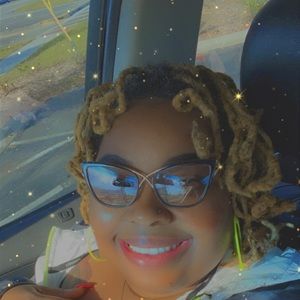 Meet your Posher, Tori